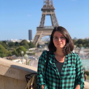 Meet your Posher, Adina